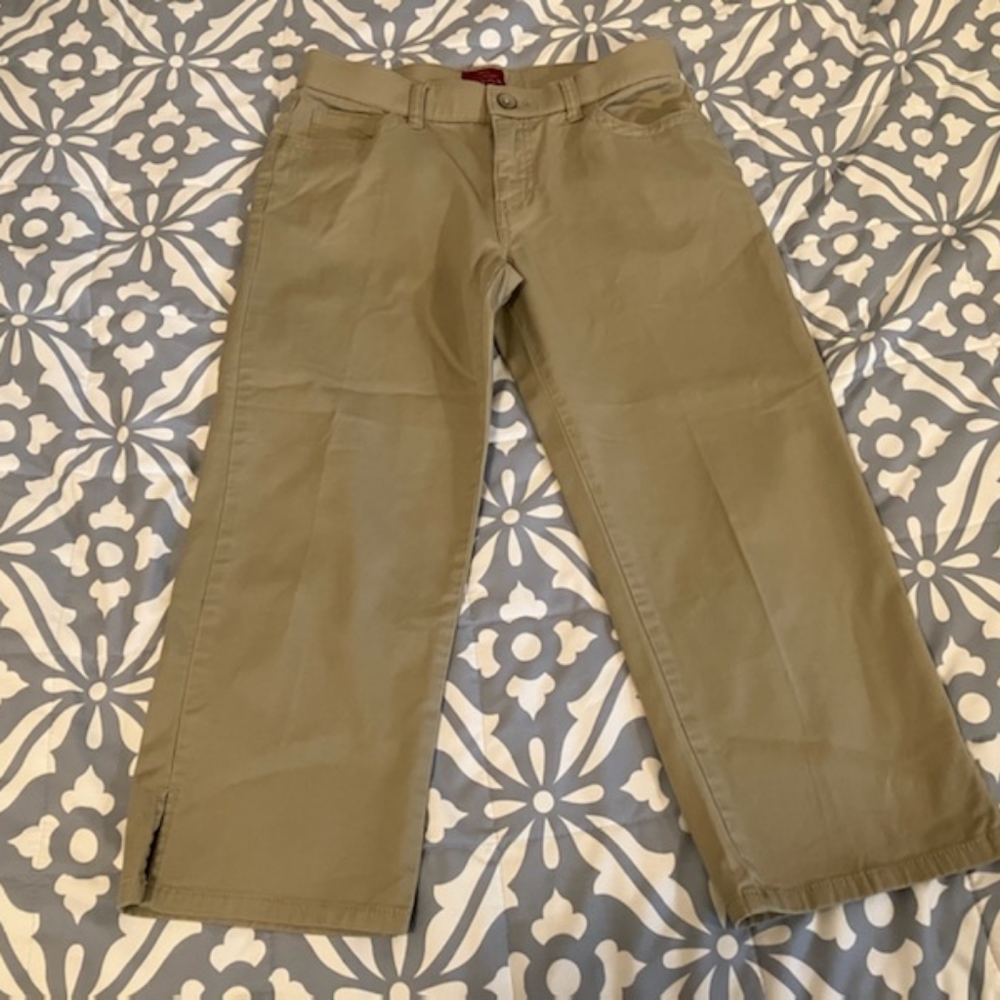 💥Khaki capris